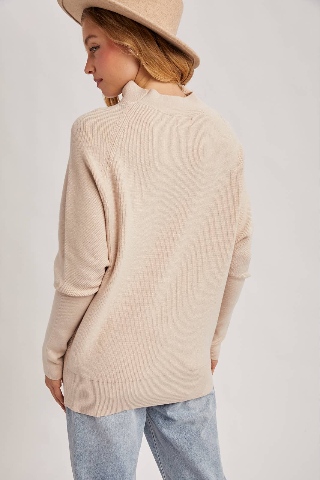 SLOUCH NECK DOLMAN SLEEVED PULLOVER
