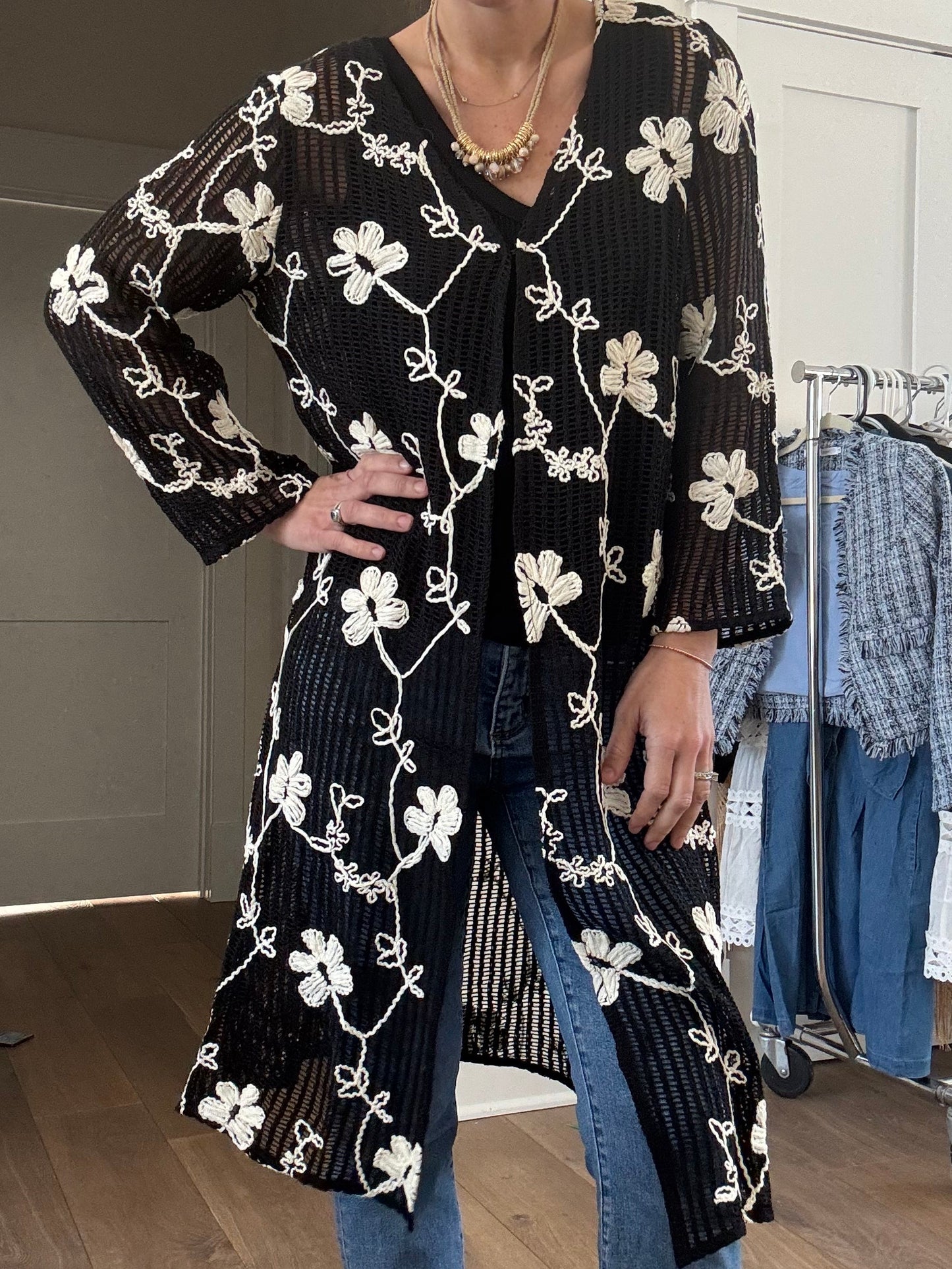 Black/cream embroidered duster