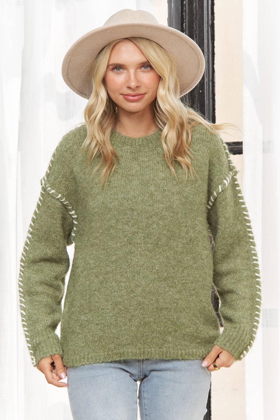 STITCH DETAIL KNIT SWEATER