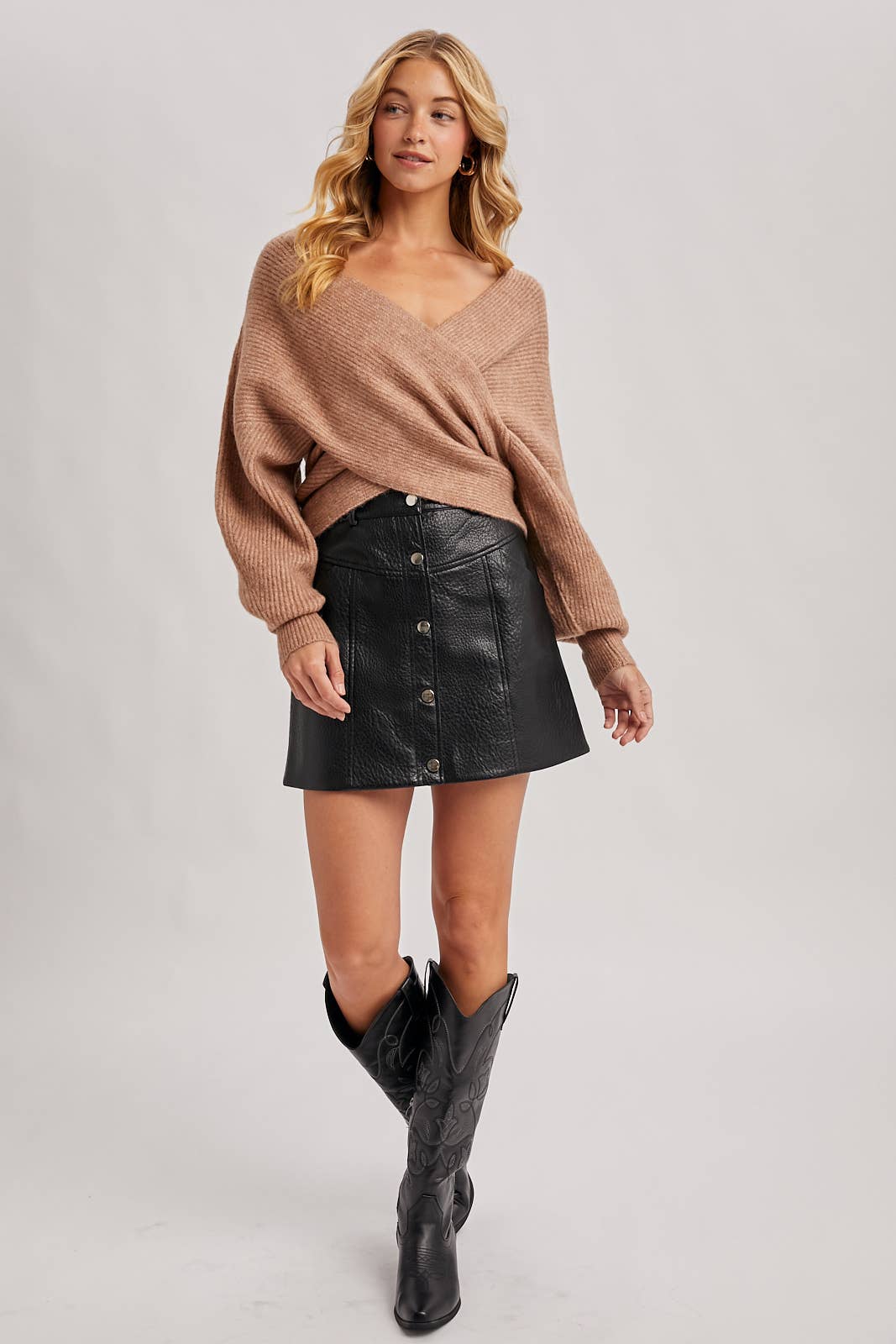 CROSSOVER RIBBED PULLOVER