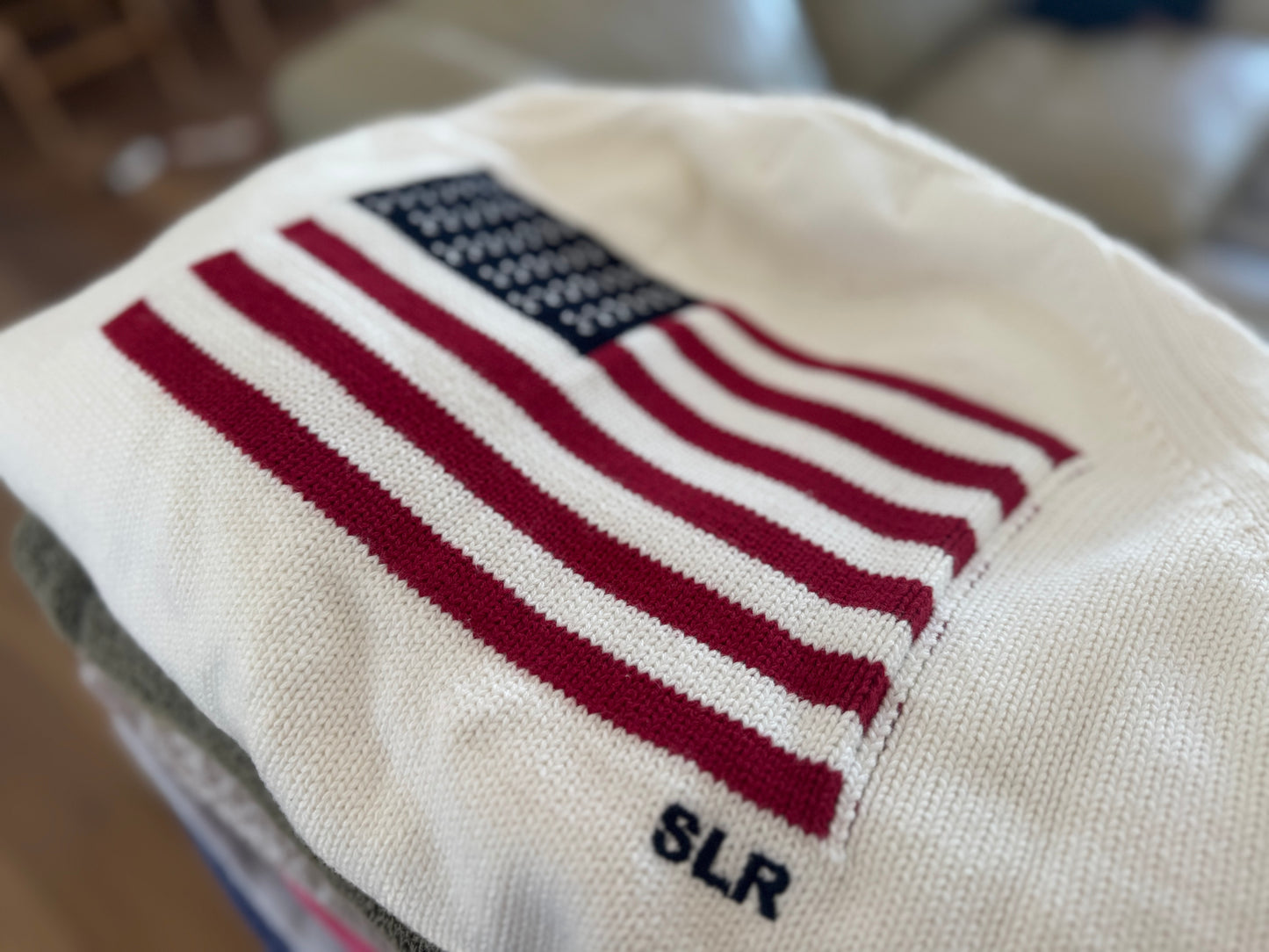 Shawl Cardigan-Flag on the back with SLR (CREAM)